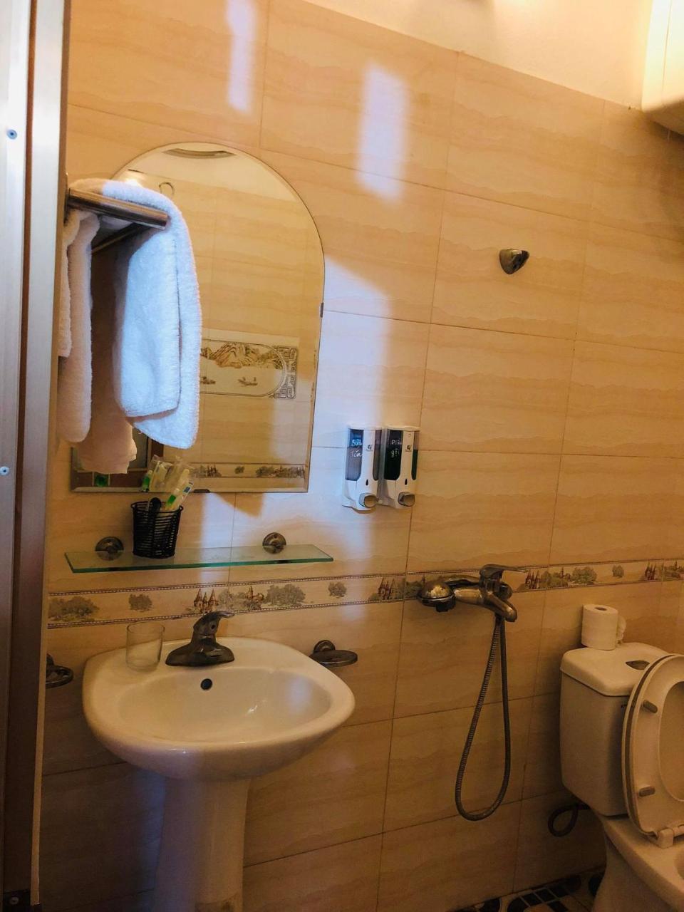 Hung Thinh Hotel Ban Gum Eksteriør bilde
